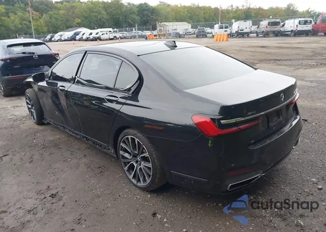 2020 BMW 750I xDrive z USA, uszkodzony, nr VIN WBA7U2C08LGM27610